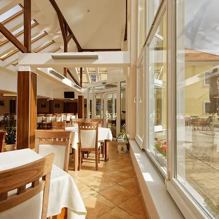 Hotel Klaudia's & Restaurant At Golf Resort, Samorin 3*